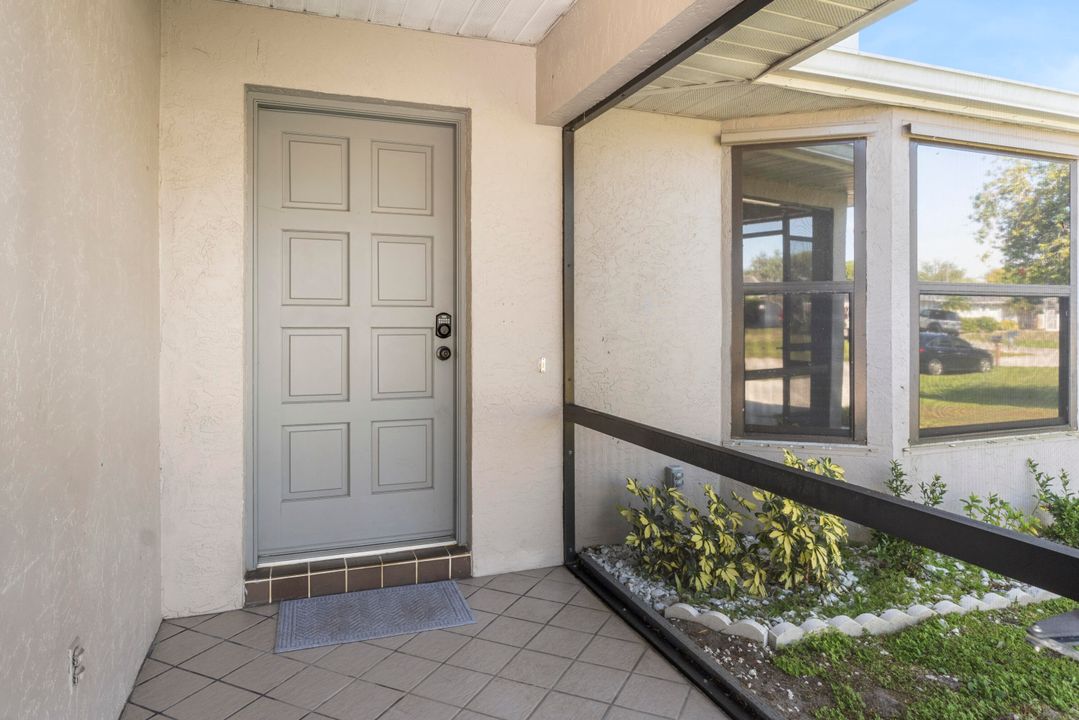 For Sale: $340,000 (2 beds, 2 baths, 1258 Square Feet)