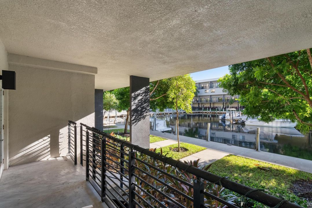 For Sale: $999,000 (3 beds, 3 baths, 2606 Square Feet)