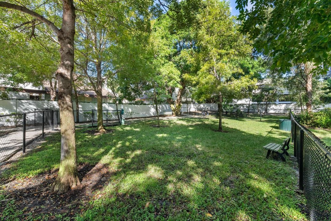 For Sale: $999,000 (3 beds, 3 baths, 2606 Square Feet)