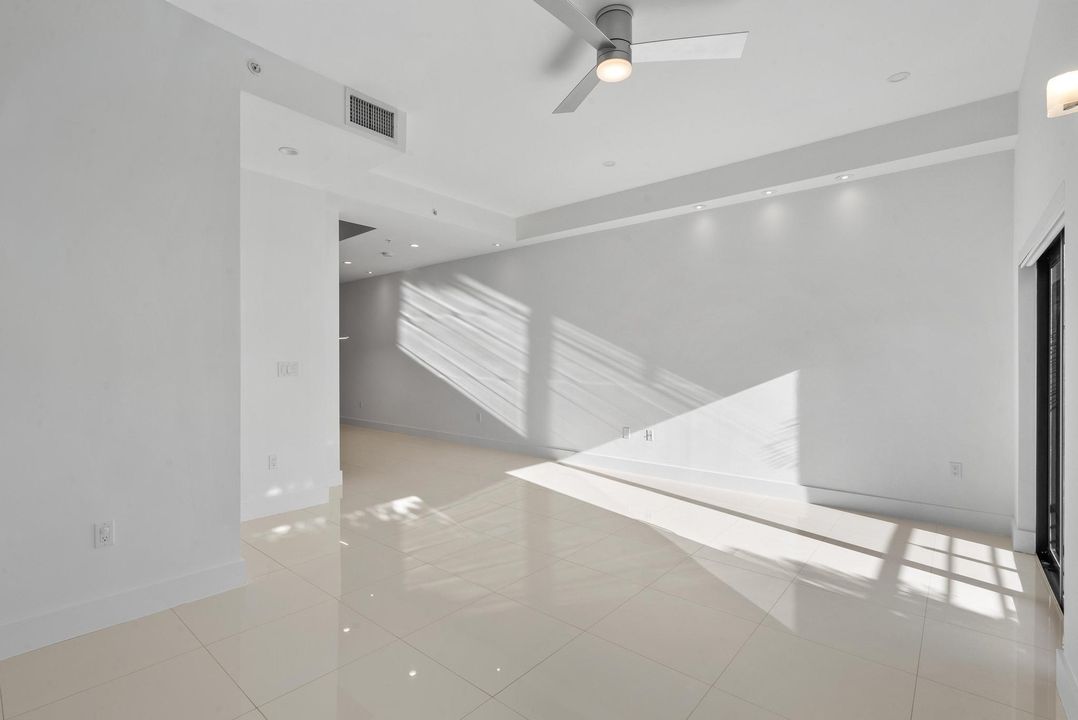 For Sale: $999,000 (3 beds, 3 baths, 2606 Square Feet)