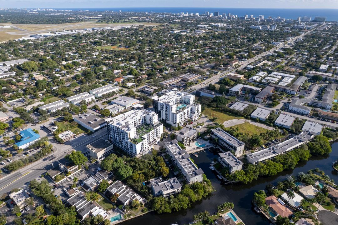 For Sale: $999,000 (3 beds, 3 baths, 2606 Square Feet)