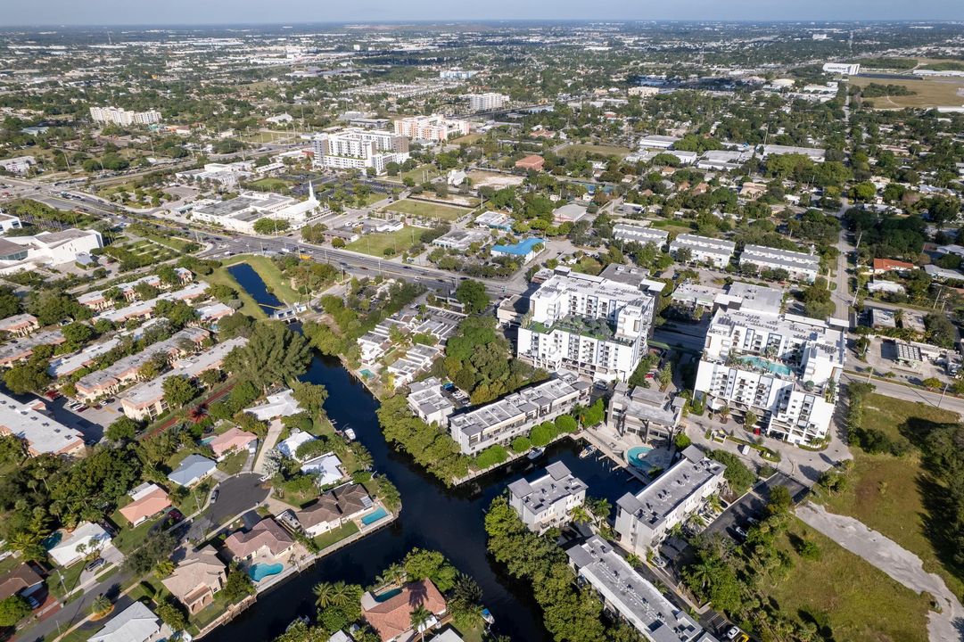 For Sale: $999,000 (3 beds, 3 baths, 2606 Square Feet)