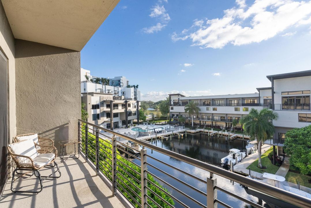 For Sale: $999,000 (3 beds, 3 baths, 2606 Square Feet)