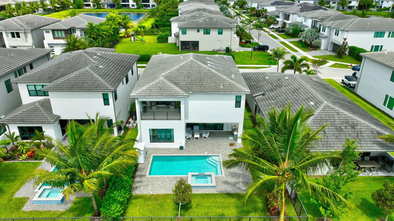 For Rent: $12,000 (5 beds, 5 baths, 3344 Square Feet)