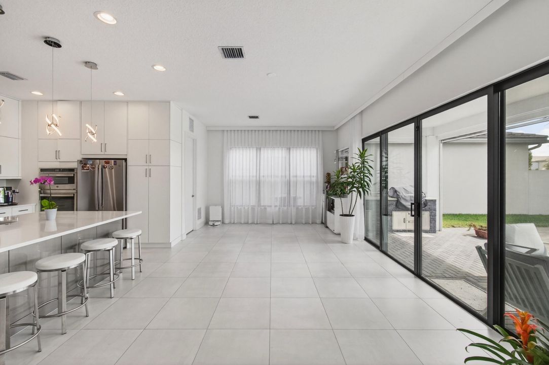 For Rent: $12,000 (5 beds, 5 baths, 3344 Square Feet)