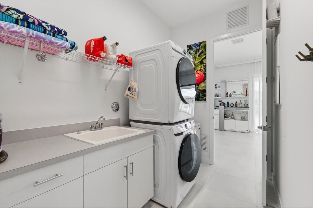 For Rent: $12,000 (5 beds, 5 baths, 3344 Square Feet)