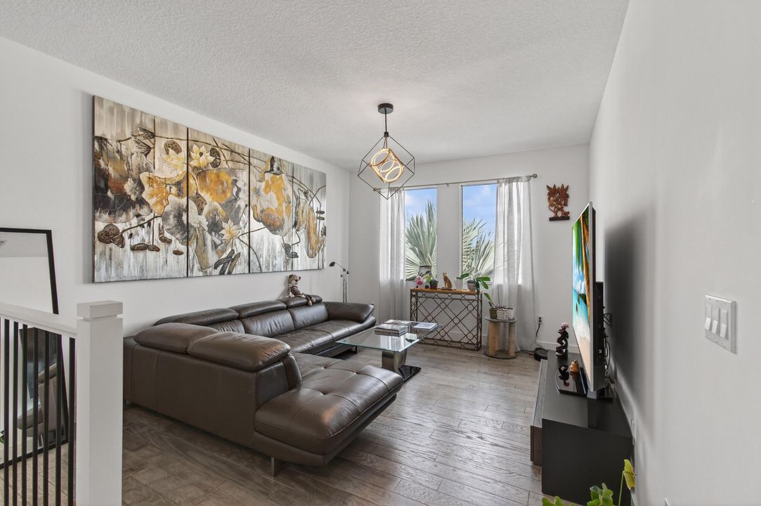 For Rent: $12,000 (5 beds, 5 baths, 3344 Square Feet)