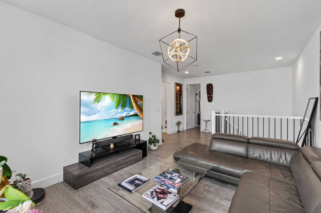 For Rent: $12,000 (5 beds, 5 baths, 3344 Square Feet)