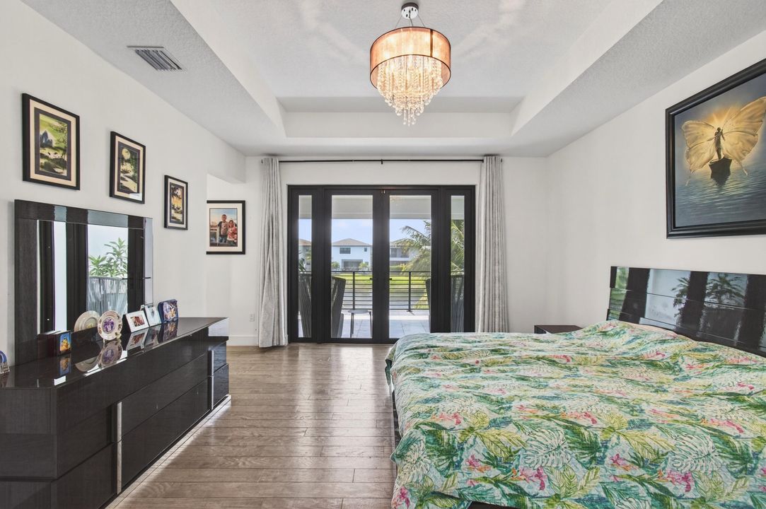 For Rent: $12,000 (5 beds, 5 baths, 3344 Square Feet)