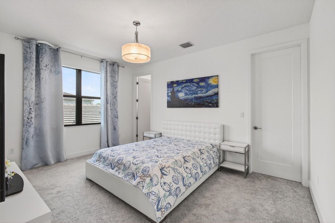 For Rent: $12,000 (5 beds, 5 baths, 3344 Square Feet)