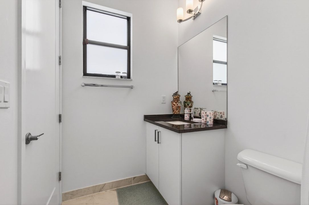 For Rent: $12,000 (5 beds, 5 baths, 3344 Square Feet)