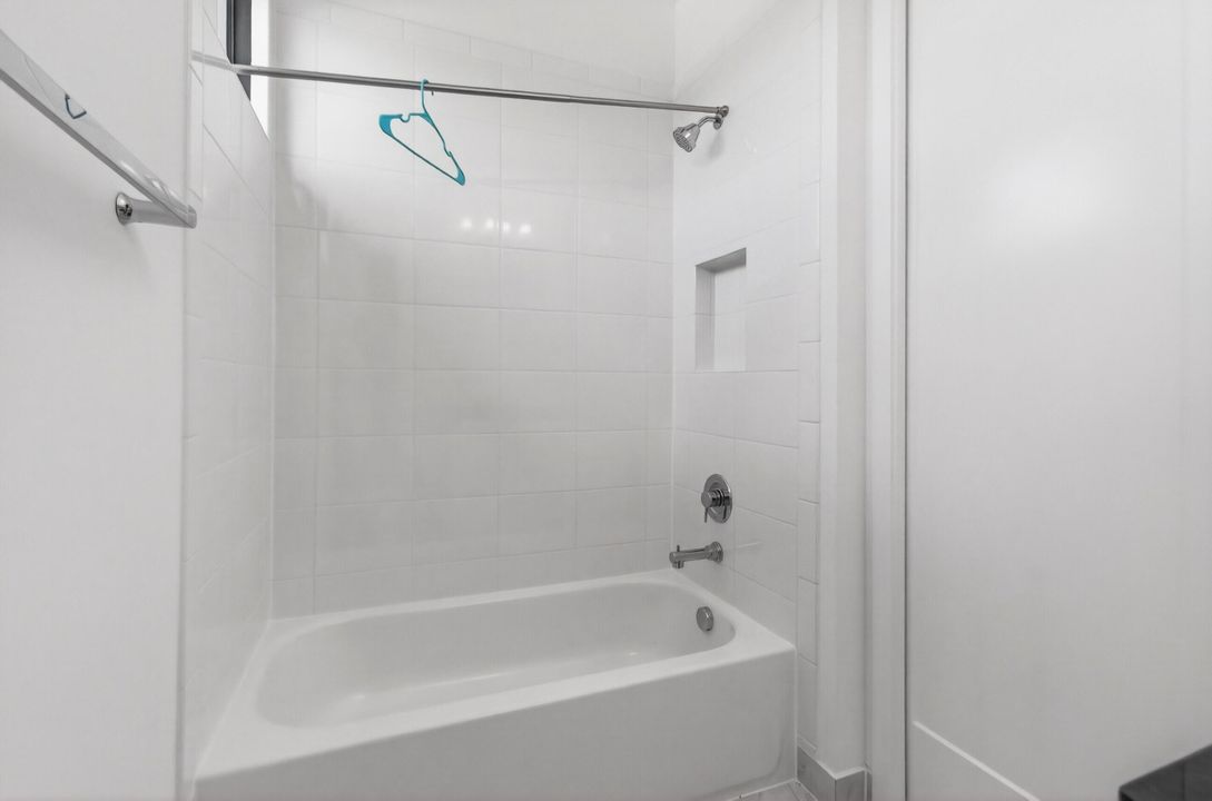 For Rent: $12,000 (5 beds, 5 baths, 3344 Square Feet)