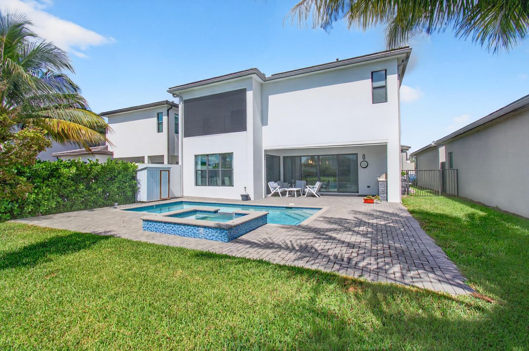 For Rent: $12,000 (5 beds, 5 baths, 3344 Square Feet)