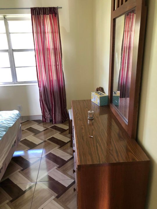 For Rent: $1,500 (2 beds, 1 baths, 850 Square Feet)