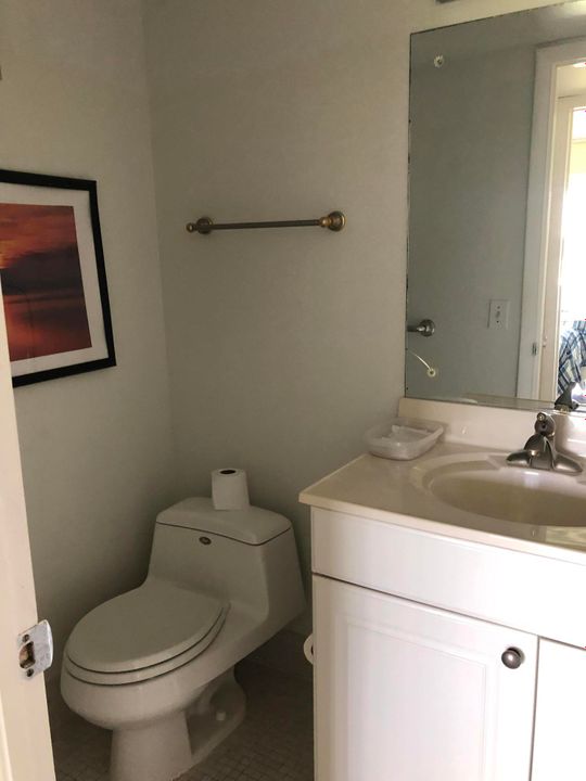 For Rent: $1,500 (2 beds, 1 baths, 850 Square Feet)