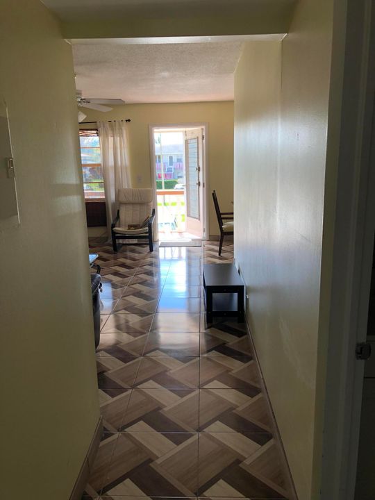 For Rent: $1,500 (2 beds, 1 baths, 850 Square Feet)