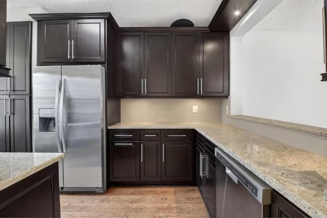 For Sale: $519,900 (4 beds, 2 baths, 1798 Square Feet)