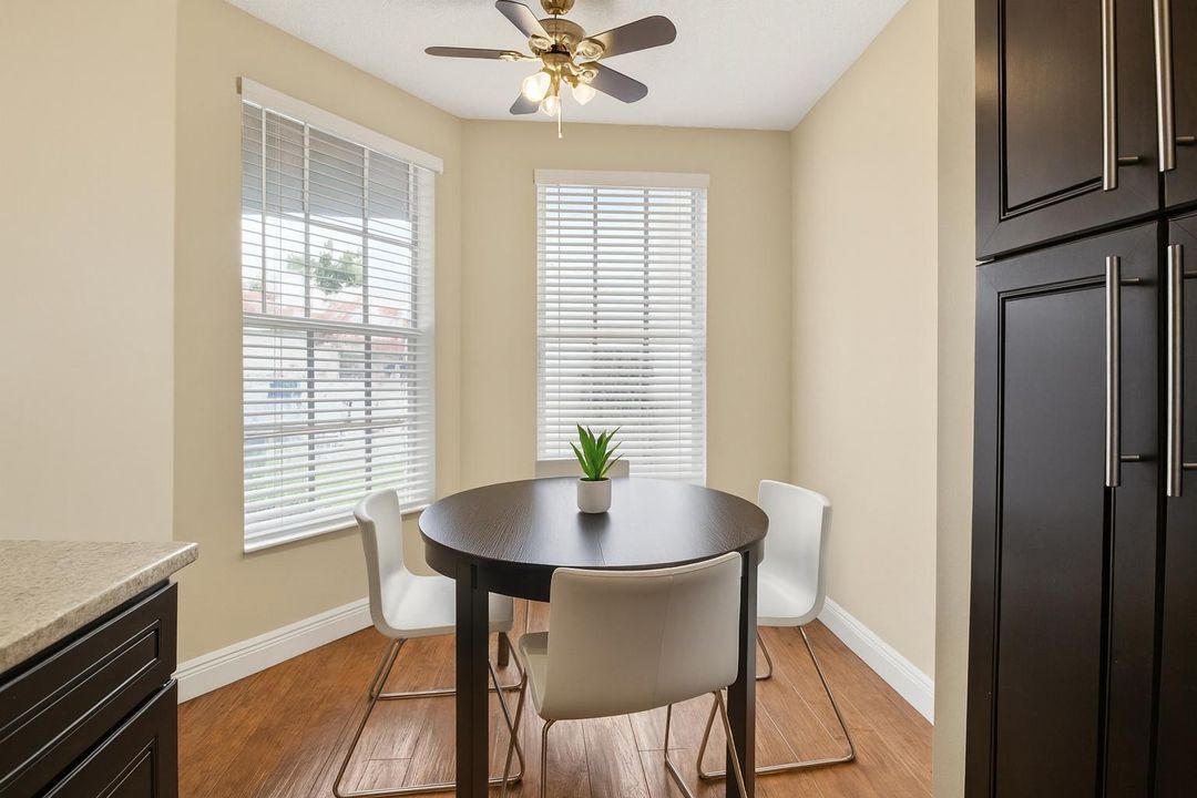 For Sale: $519,900 (4 beds, 2 baths, 1798 Square Feet)