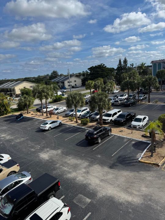 На продажу: $229,900 (2 спален, 2 ванн, 1050 Квадратных фут)