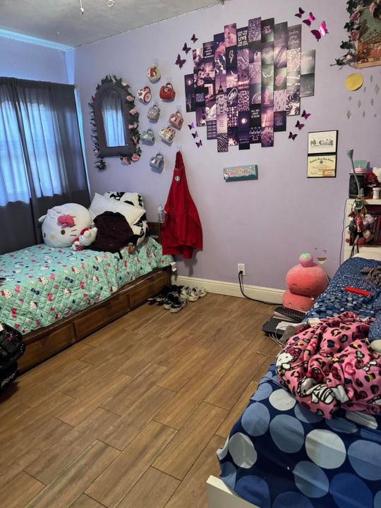 На продажу: $229,900 (2 спален, 2 ванн, 1050 Квадратных фут)