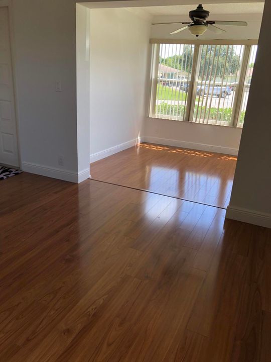 En Venta: $229,900 (2 camas, 2 baños, 1186 Pies cuadrados)