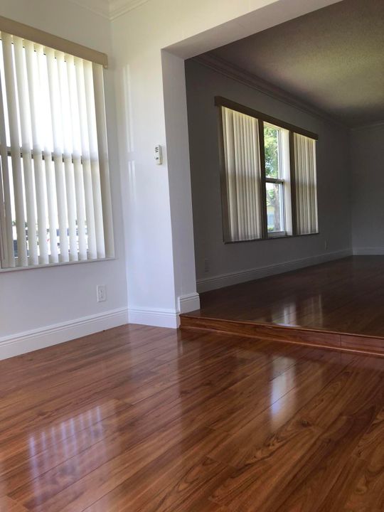 En Venta: $229,900 (2 camas, 2 baños, 1186 Pies cuadrados)