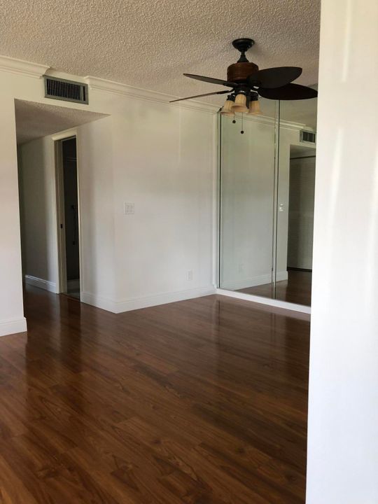 En Venta: $229,900 (2 camas, 2 baños, 1186 Pies cuadrados)