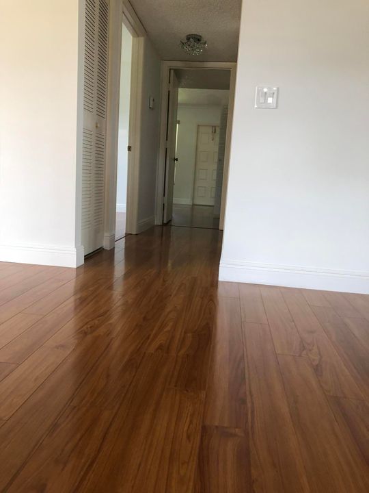 En Venta: $229,900 (2 camas, 2 baños, 1186 Pies cuadrados)