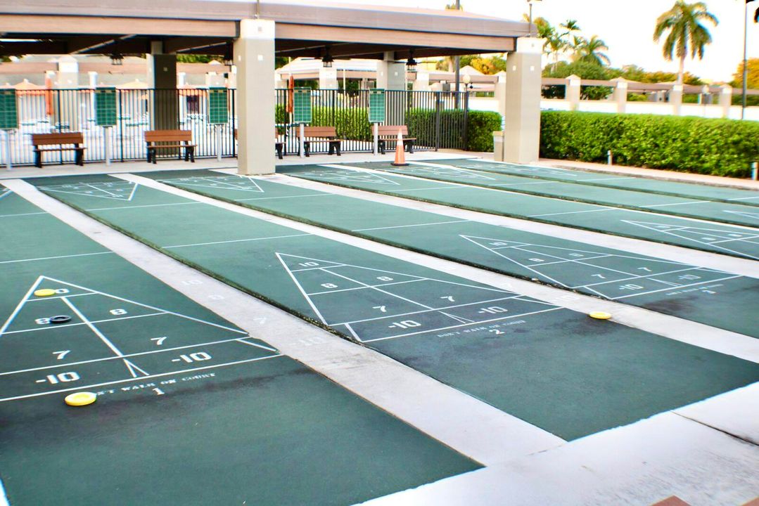 For Sale: $128,000 (2 beds, 2 baths, 1156 Square Feet)