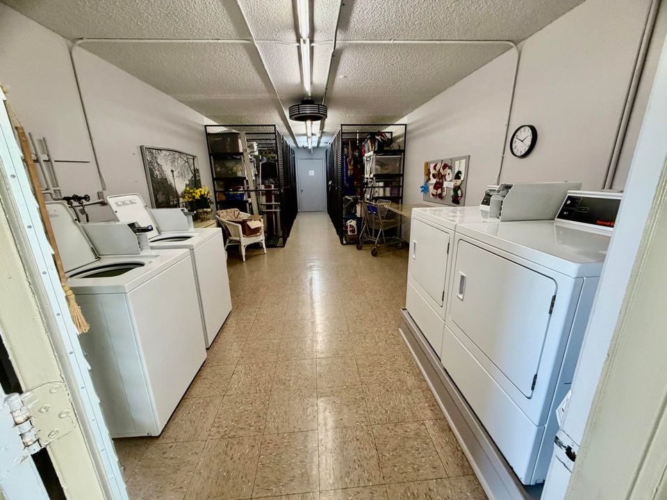 For Sale: $128,000 (2 beds, 2 baths, 1156 Square Feet)