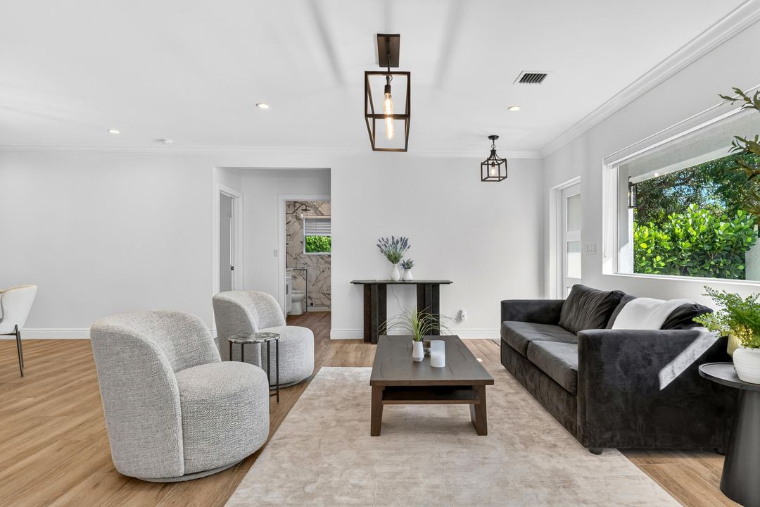 En Venta: $3,595,000 (4 camas, 3 baños, 2592 Pies cuadrados)