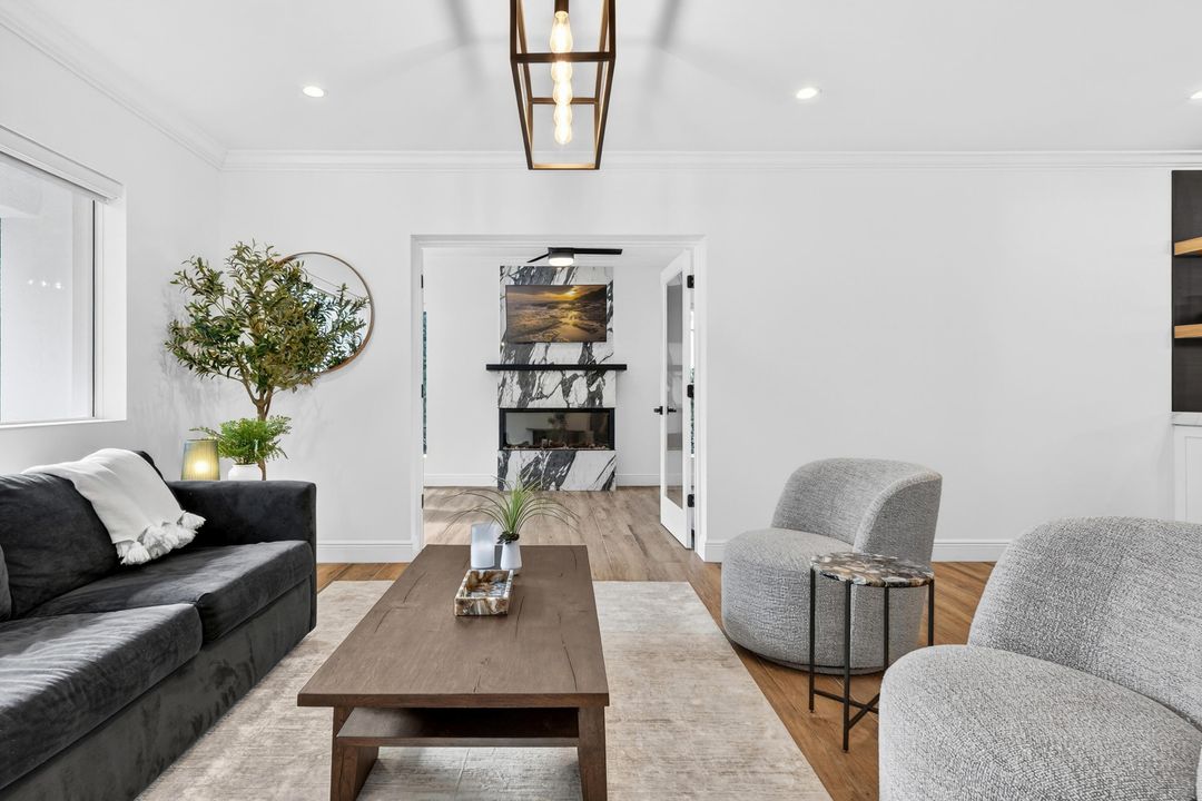 En Venta: $3,595,000 (4 camas, 3 baños, 2592 Pies cuadrados)