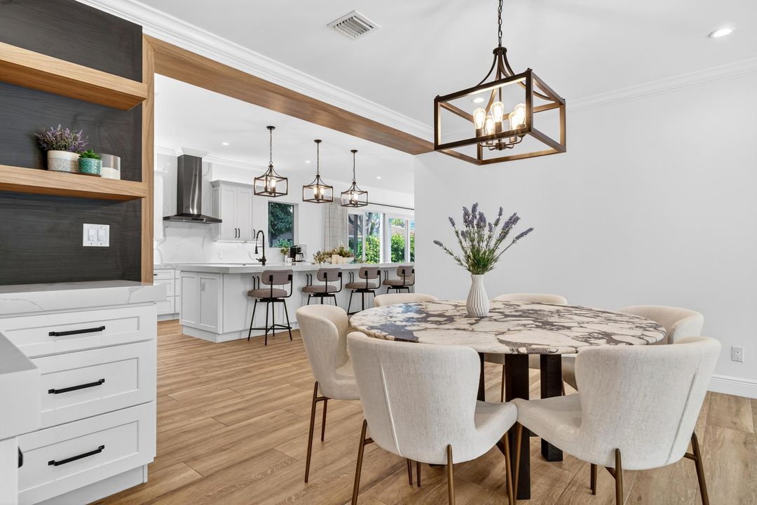 En Venta: $3,595,000 (4 camas, 3 baños, 2592 Pies cuadrados)