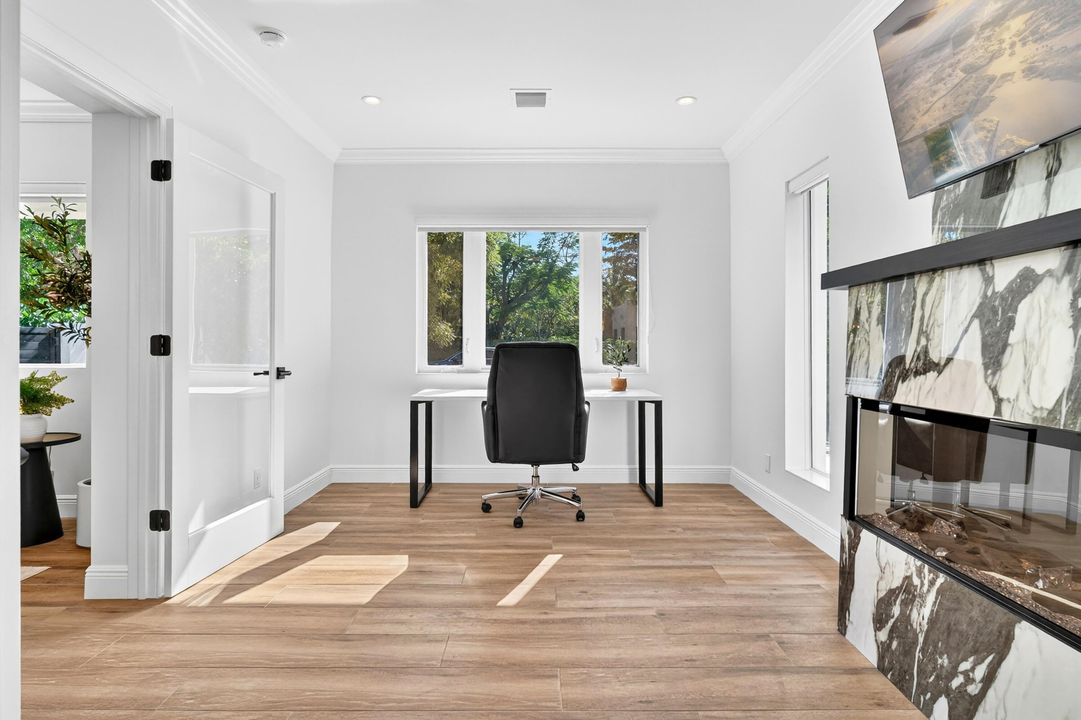 En Venta: $3,595,000 (4 camas, 3 baños, 2592 Pies cuadrados)