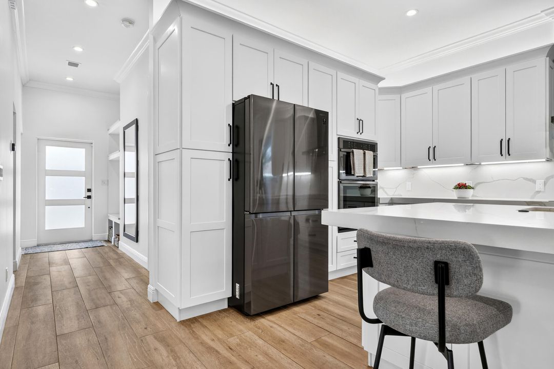 En Venta: $3,595,000 (4 camas, 3 baños, 2592 Pies cuadrados)