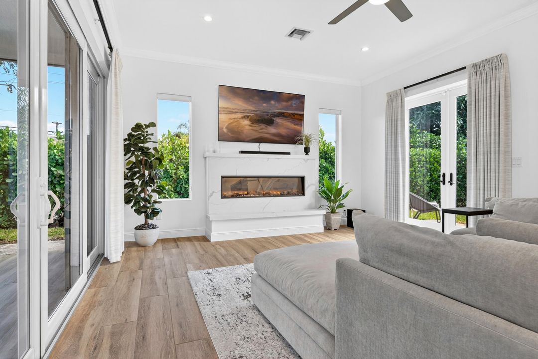 En Venta: $3,595,000 (4 camas, 3 baños, 2592 Pies cuadrados)