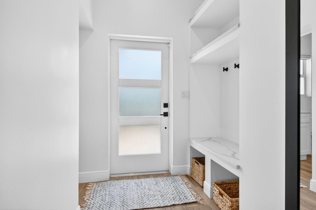 En Venta: $3,595,000 (4 camas, 3 baños, 2592 Pies cuadrados)