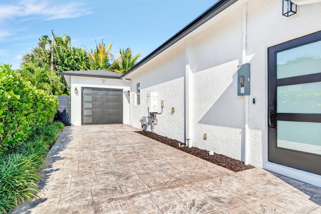 En Venta: $3,595,000 (4 camas, 3 baños, 2592 Pies cuadrados)