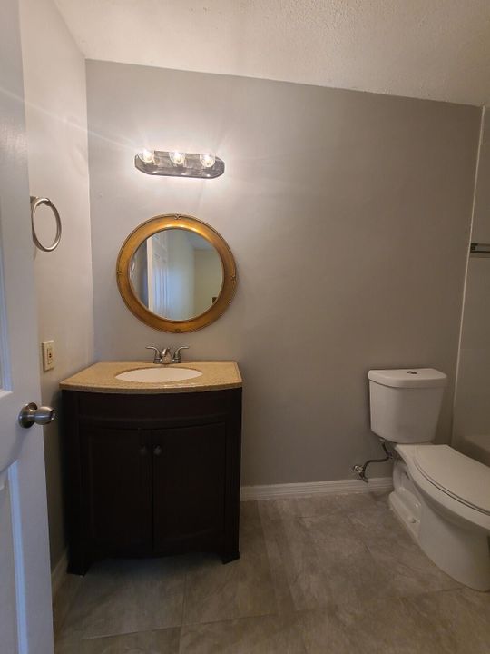 В аренду: $2,300 (3 спален, 2 ванн, 1312 Квадратных фут)