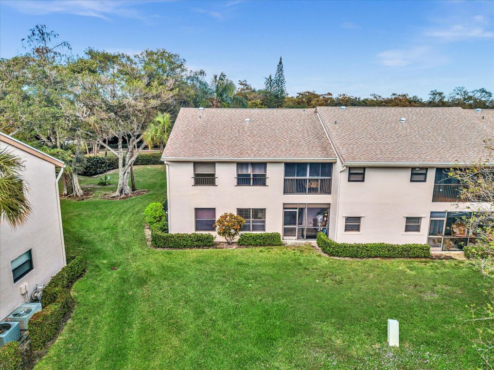 На продажу: $265,000 (2 спален, 2 ванн, 1100 Квадратных фут)