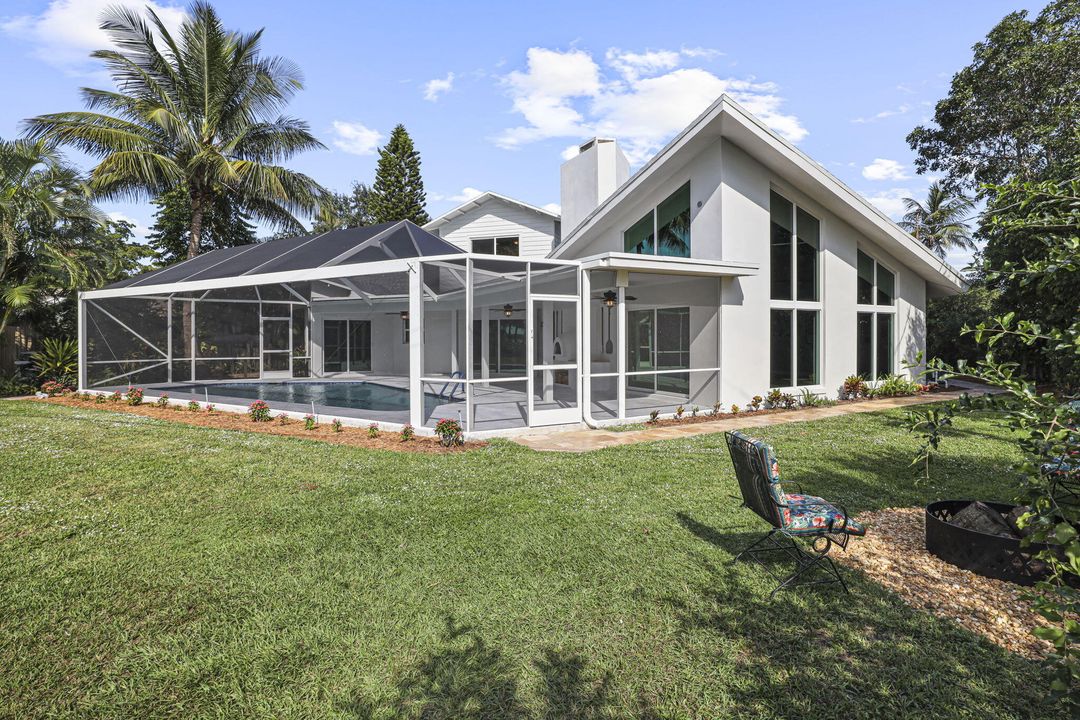 На продажу: $1,750,000 (6 спален, 4 ванн, 3611 Квадратных фут)