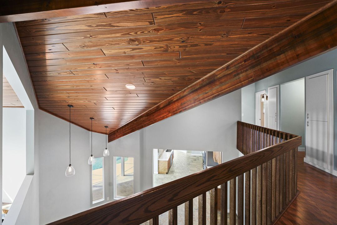 На продажу: $1,750,000 (6 спален, 4 ванн, 3611 Квадратных фут)