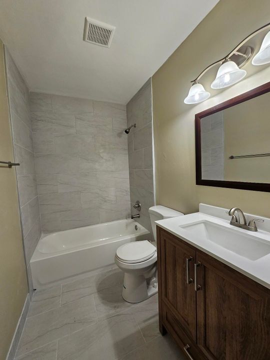 For Rent: $2,300 (3 beds, 1 baths, 1312 Square Feet)