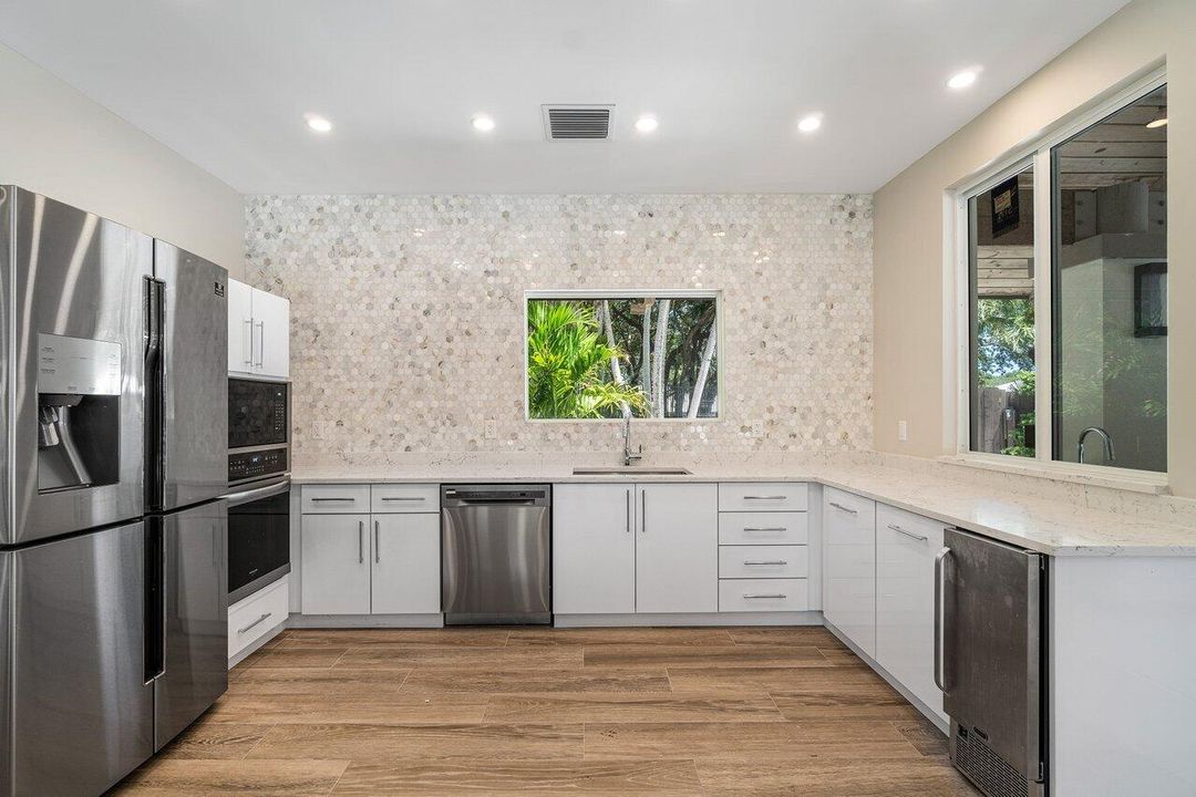 En Venta: $3,850,000 (4 camas, 3 baños, 3190 Pies cuadrados)