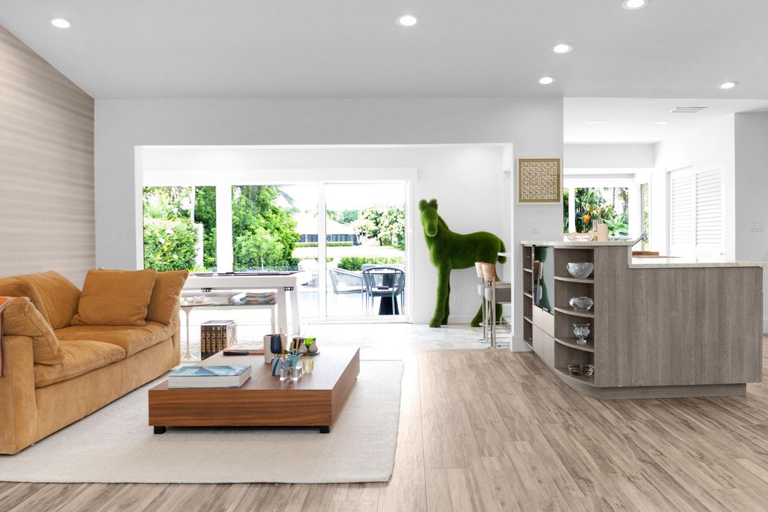 待售: $1,250,000 (2 贝兹, 2 浴室, 1347 平方英尺)