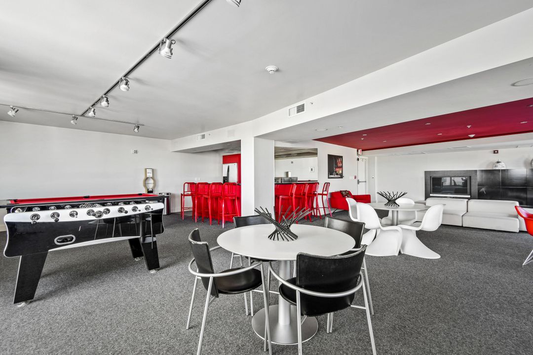 На продажу: $280,000 (1 спален, 1 ванн, 760 Квадратных фут)