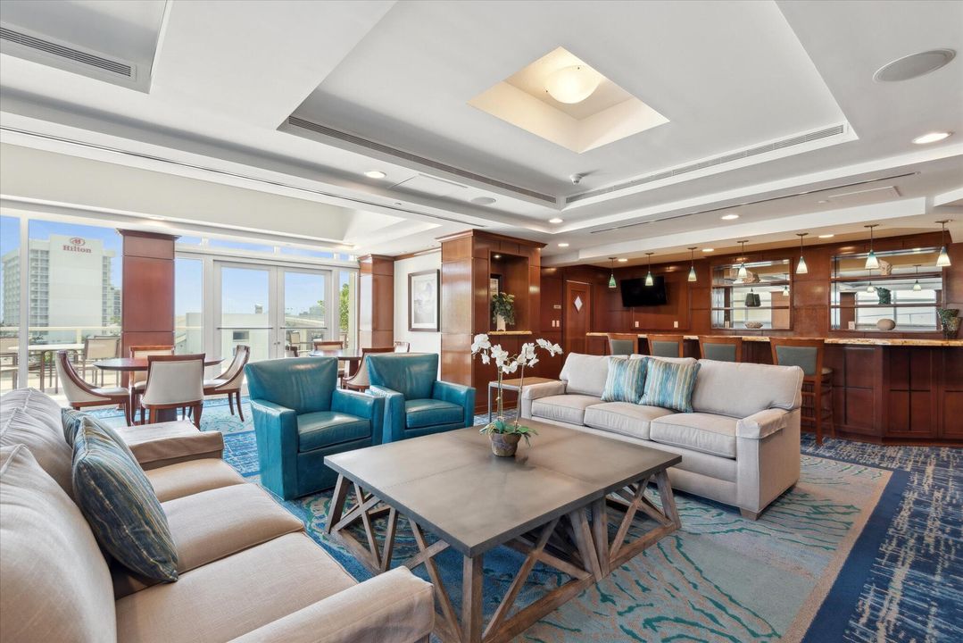 For Sale: $549,500 (1 beds, 1 baths, 1384 Square Feet)