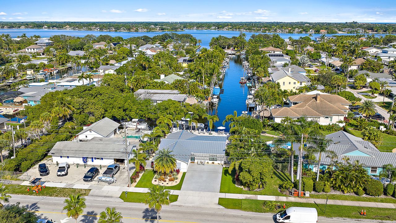 En Renta: $20,000 (3 camas, 3 baños, 2022 Pies cuadrados)