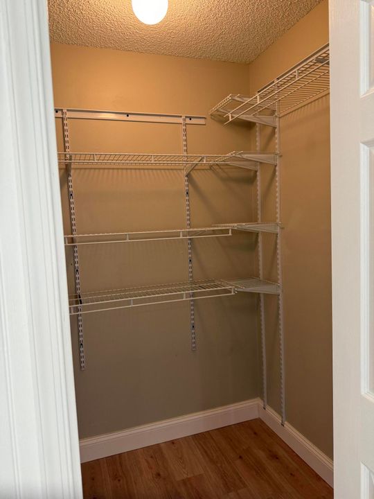 En Renta: $4,650 (3 camas, 2 baños, 1620 Pies cuadrados)