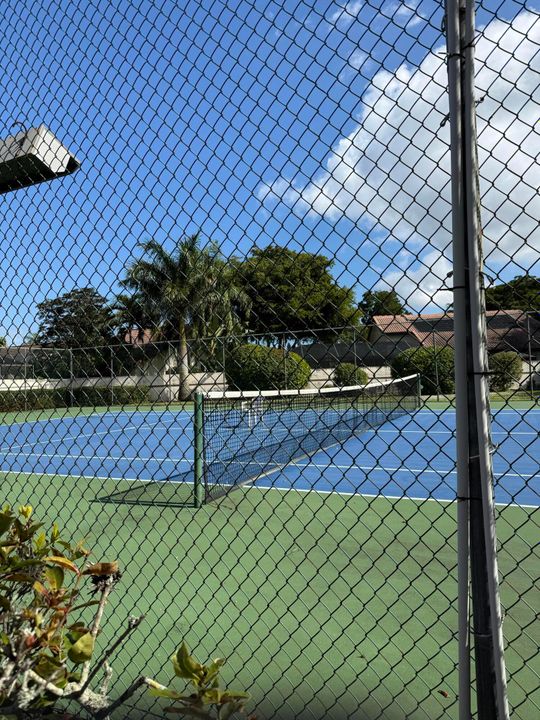 En Renta: $4,650 (3 camas, 2 baños, 1620 Pies cuadrados)